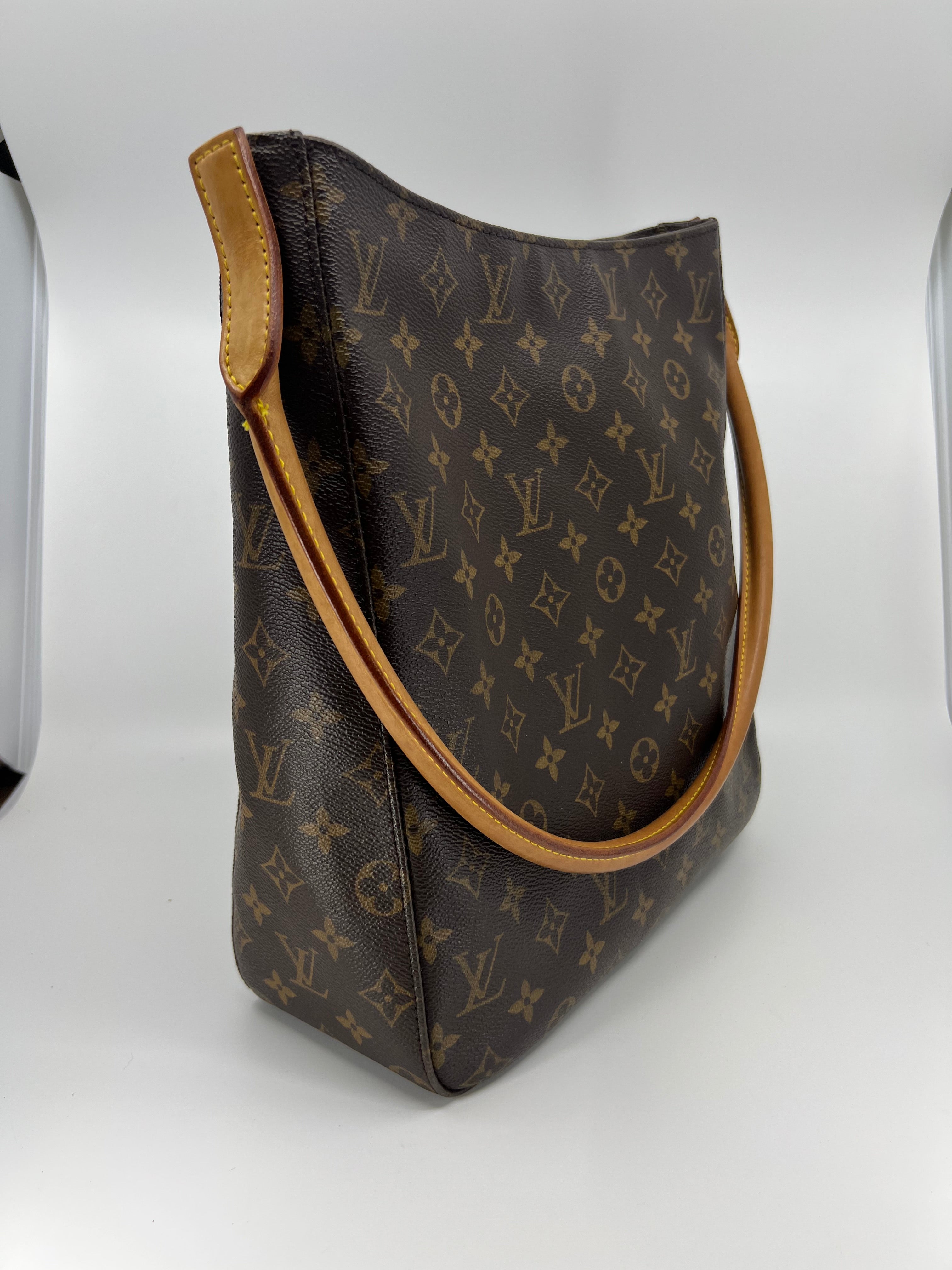 LOOP #monogram #monogramcanvas #louisvuitton #lv #louisvuittonbag #mon, Louis  Vuitton